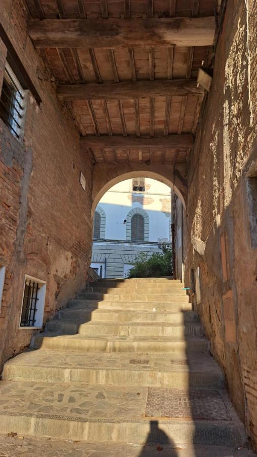 Casina Di Alice Apartment Vinci Bagian luar foto