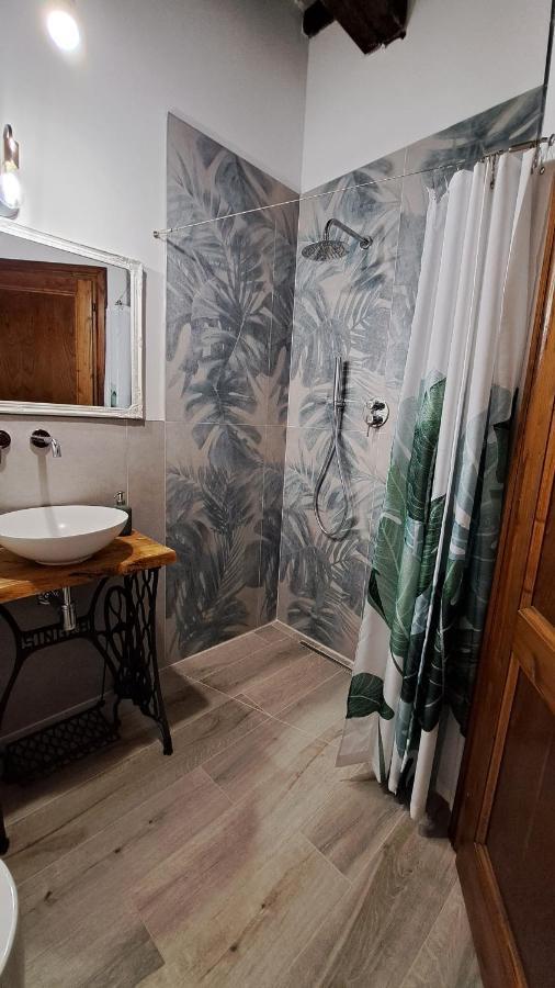 Casina Di Alice Apartment Vinci Bagian luar foto